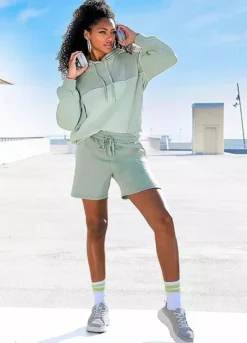 Bench Wide Leg Logo Print Shorts -Lascana Outlet Shop Bench Wide Leg Logo Print Shorts99136556FRSP W01