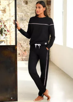 H.I.S Round Neck Sweatshirt -Lascana Outlet Shop H.I.S Round Neck Sweatshirt87975858FRSL