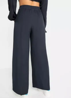 LSCN BY LASCANA Slip-On Palazzo Pants -Lascana Outlet Shop LSCN BY LASCANA Slip On Palazzo Pants62620209FRSP W01