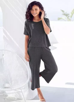 Vivance Dreams Cropped Wide Leg Pyjamas 9 Vivance Dreams Cropped Wide Leg Pyjamas -Lascana Outlet Shop Vivance Dreams Cropped Wide Leg Pyjamas51656352FRSP